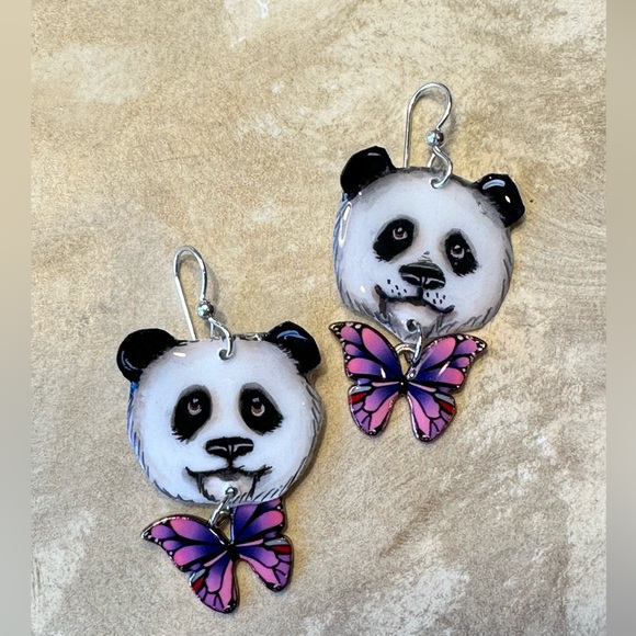 Giant panda face handpainted earrings w butterfly charm lightweight original - Picture 2 of 4